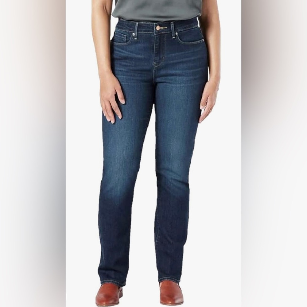 Levi Strauss Signature Modern Slim Jeans